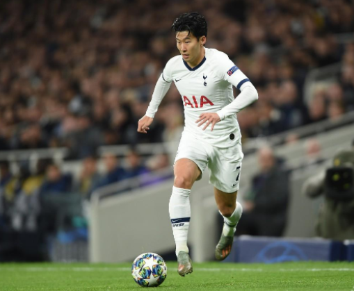  孙兴慜千里走单骑热刺力克狼队稳居前四  