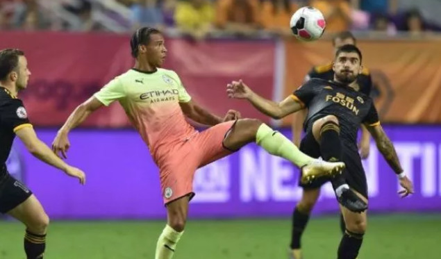  曼城关键战轮换阵容险胜狼队  